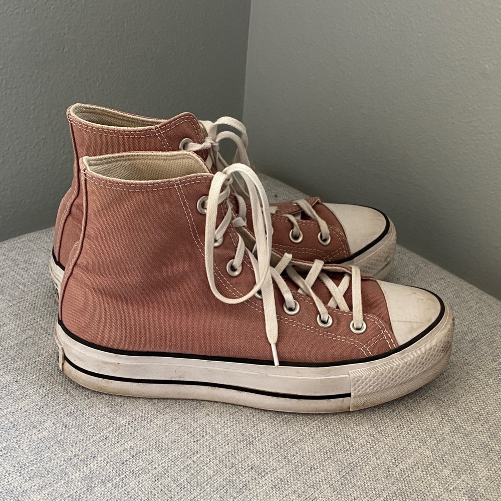 Converse High Tops in Dusty Pink - Picture 7 of 10